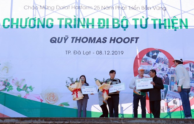 Dalat Hasfarm đi bộ gây quỹ vì người nghèo - ảnh 1