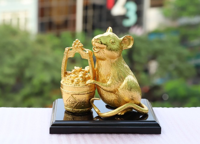 Quà tặng Tết 2020: Xuất hiện bộ sưu tập tượng Chuột mạ vàng đẳng cấp - ảnh 2