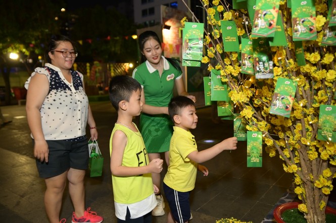 Nestlé MILO mở cửa chào đón các em nhỏ đến với 'Thị Trấn Tết MILO' - ảnh 4