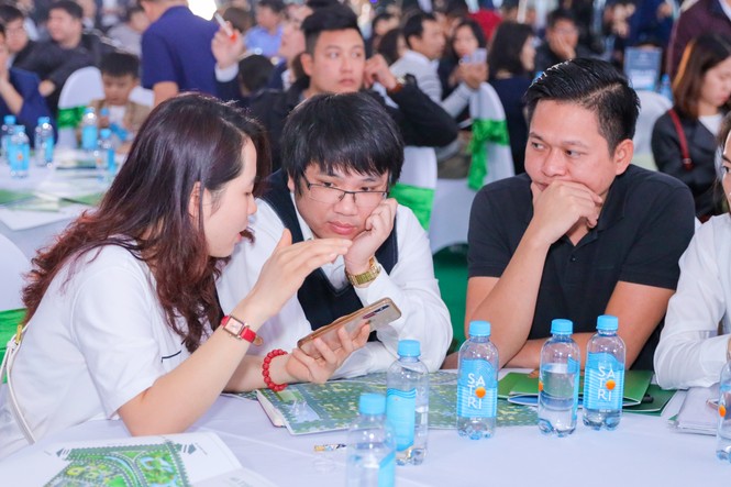 Cận Tết Nguyên đán, Him Lam Green Park vẫn thu hút khách hàng - ảnh 1
