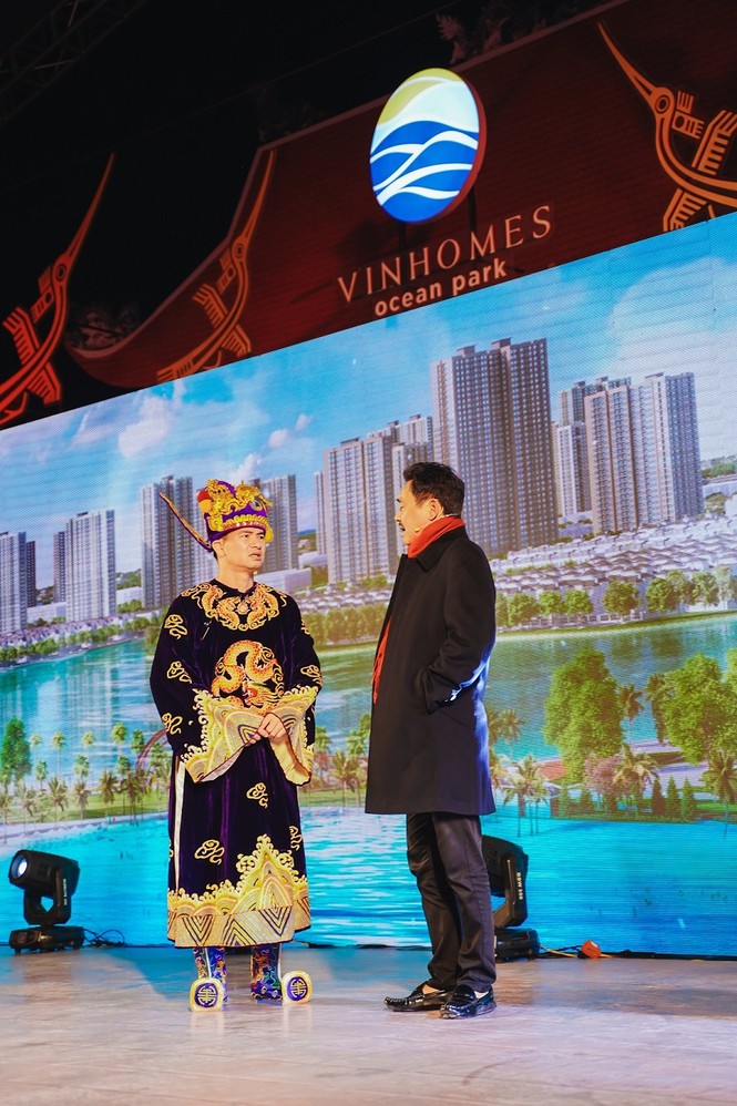 Ngọc Hoàng và các táo vi hành quên lối về ở ‘Đảo hoa đào’ - ảnh 2