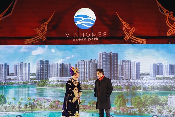 Ngọc Hoàng và các táo vi hành quên lối về ở ‘Đảo hoa đào’ - ảnh 5