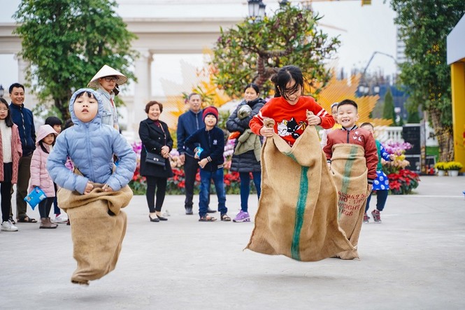 Ngọc Hoàng và các táo vi hành quên lối về ở ‘Đảo hoa đào’ - ảnh 13