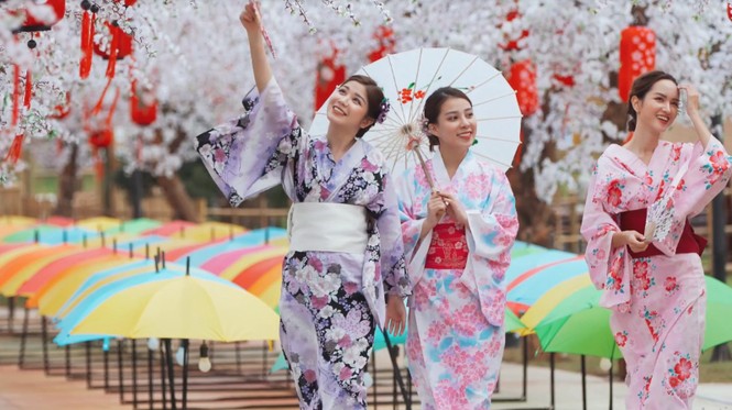 Bắt gặp nhóm bạn thân hotgirl của An Japan tại xứ sở anh đào giữa lòng Hà Nội - ảnh 3
