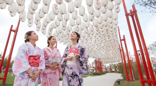 Bắt gặp nhóm bạn thân hotgirl của An Japan tại xứ sở anh đào giữa lòng Hà Nội - ảnh 4