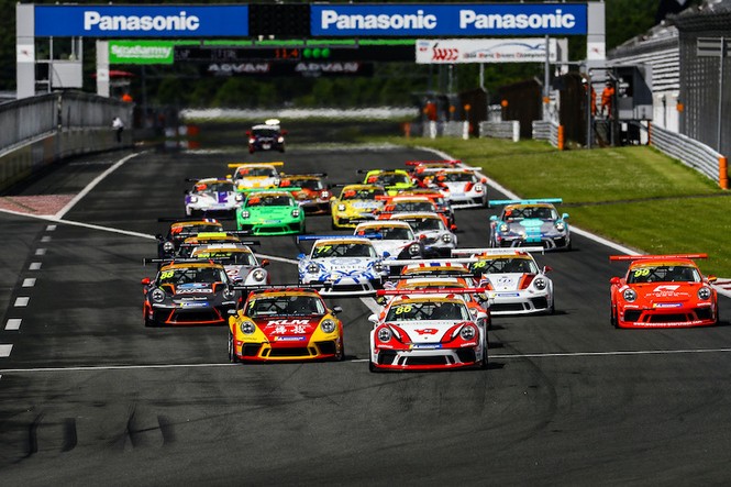 Porsche Carrera Cup Asia là giải đua phụ thứ 2 của chặng đua F1 Hà Nội - ảnh 1