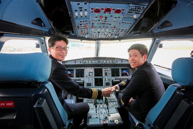 Gặp cơ trưởng cầm lái 'khách sạn 5 sao di động' Boeing 787-9 Dreamliner - ảnh 3