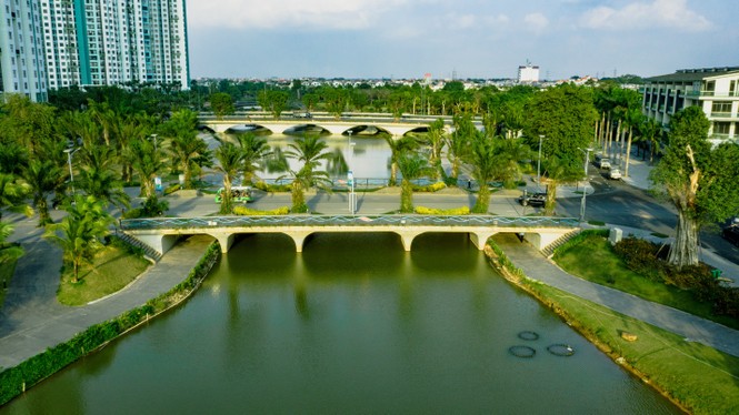 Mục sở thị những cây cầu đẹp như tranh trong lòng thành phố xanh Ecopark - ảnh 11 Mục sở thị những cây cầu đẹp như tranh trong lòng thành phố xanh Ecopark - ảnh 11
