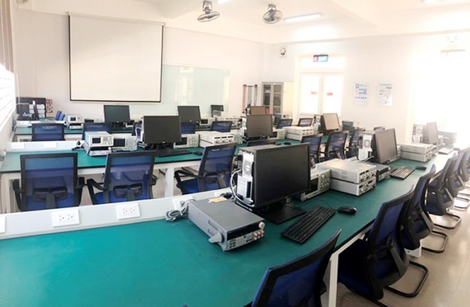 Tiếp cận 'đại bản doanh' đào tạo lĩnh vực Điện-Điện tử tại ĐH Duy Tân - ảnh 7