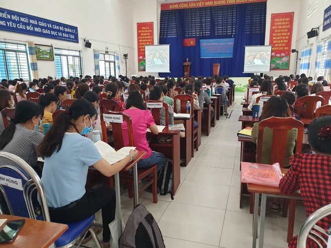 Thấy gì qua đợt tập huấn bộ sách giáo khoa lớp 1 Cánh Diều tại các cơ sở giáo dục? - ảnh 1