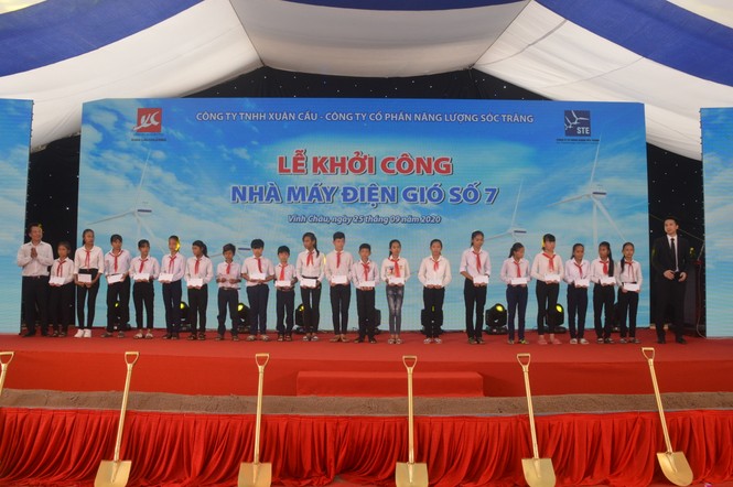 Khởi công nhà máy điện gió 1.500 tỷ ở Sóc Trăng - ảnh 1
