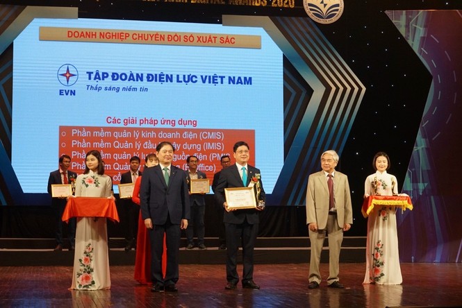 EVN cùng một số đơn vị của ngành Điện được vinh danh Doanh nghiệp chuyển đổi số xuất sắc - ảnh 1
