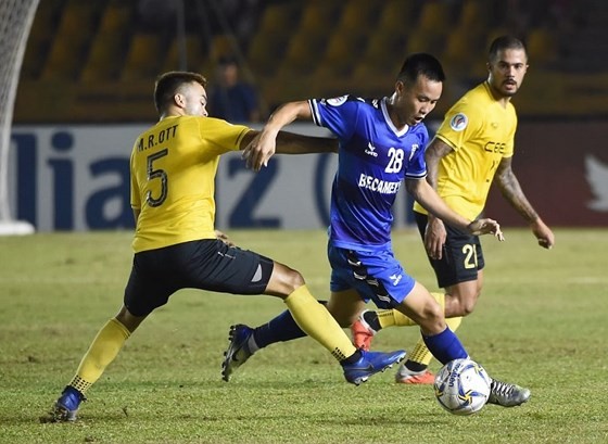 Lọt vào vòng bán kết AFC Cup, hai đại diện Việt Nam được VFF thưởng nóng - ảnh 1