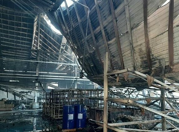 Công ty gỗ rộng 4.000 m2 bị lửa thiêu rụi ngày 28 Tết - ảnh 3
