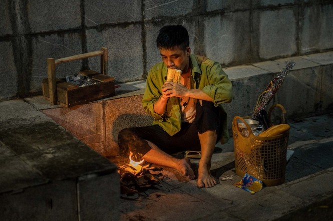 “Trung thu nhất định ba sẽ về” - bộ ảnh của nhiếp ảnh gia 9x đã lấy đi nước mắt người xem - ảnh 2