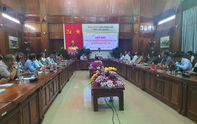 Đại hội Đảng bộ tỉnh Hậu Giang, phấn đấu tăng trưởng kinh tế đạt khá - ảnh 1