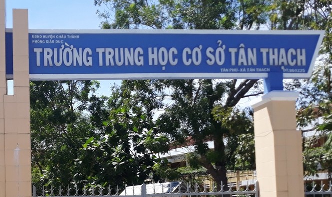 Sở GD&ĐT Bến Tre chỉ đạo xử lý vụ học sinh bóp cổ giáo viên - ảnh 1