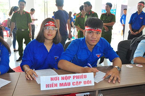 Tưng bừng Chủ nhật Đỏ tại Cần Thơ - ảnh 8