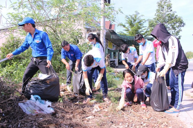 Vĩnh Long ra quân chiến dịch tình nguyện hè - ảnh 4