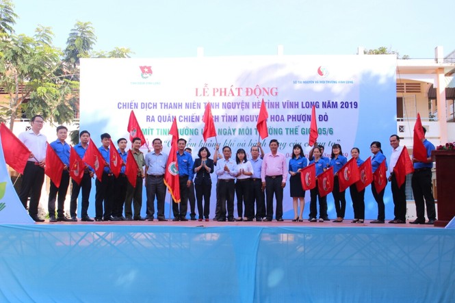 Vĩnh Long ra quân chiến dịch tình nguyện hè - ảnh 1