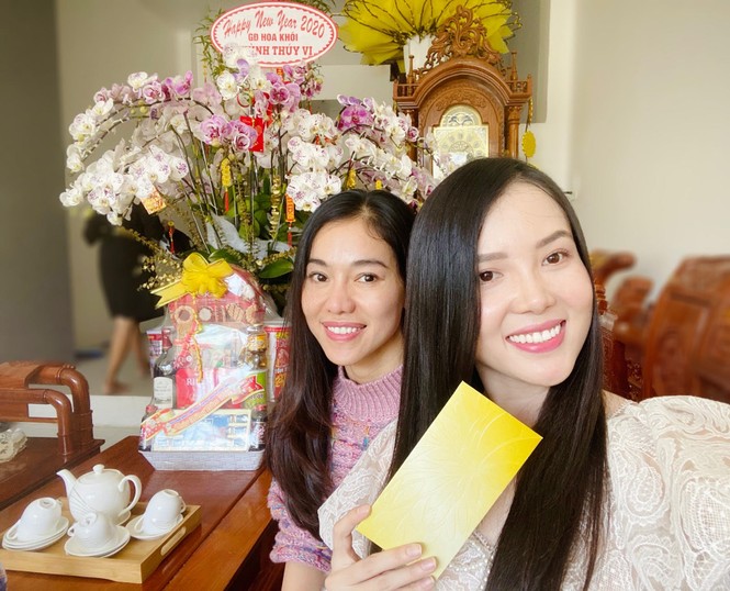 Hoa khôi Thúy Vi trang hoàng nhà rực rỡ đón xuân - ảnh 6