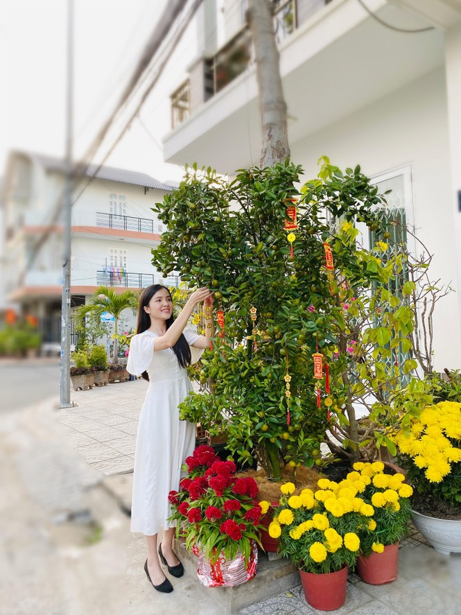 Hoa khôi Thúy Vi trang hoàng nhà rực rỡ đón xuân - ảnh 3