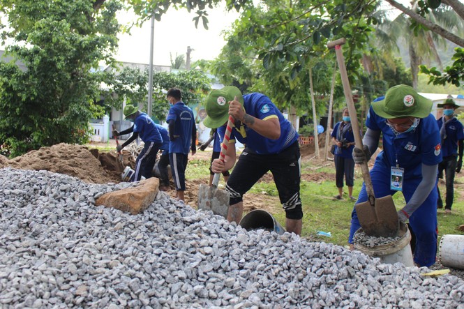 Kiên Giang ra quân chiến dịch tình nguyện hè 2020 - ảnh 4