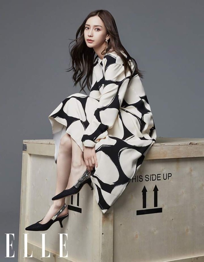 “Trưởng công chúa” Dior Angela Baby rạng ngời trên tạp chí ELLE tháng 8 - ảnh 4