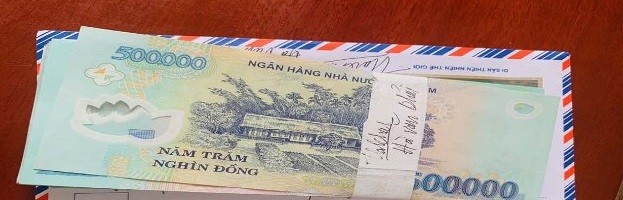 Bắt quả tang cộng tác viên một tờ báo đang tống tiền doanh nghiệp - ảnh 1