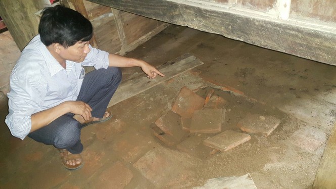 Bảo vệ đào trộm hậu cung đền thờ Đức thánh tìm cổ vật - ảnh 2