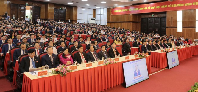 Bầu đoàn chủ tịch Đại hội Đảng bộ tỉnh Thanh Hóa - ảnh 2