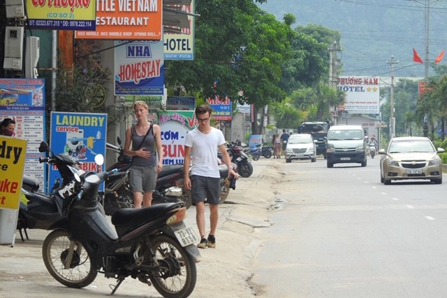 Phong Nha trở thành thị trấn du lịch - ảnh 2