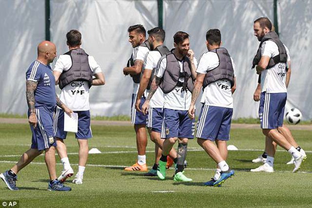 Xem Argentina ‘luyện công’ trước ‘trận cầu sinh tử’ với Nigeria - ảnh 2
