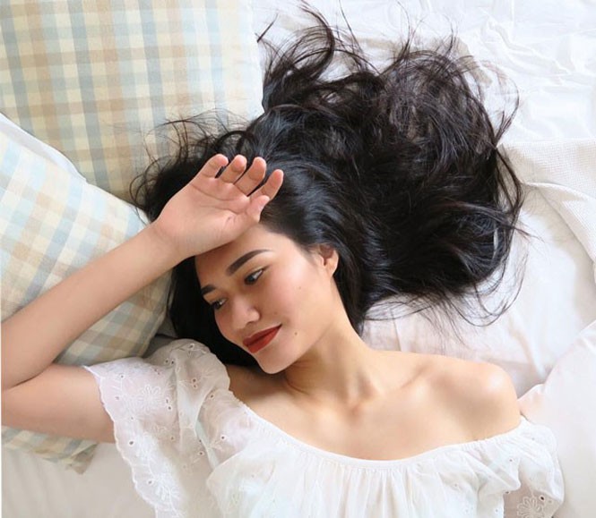 Mê mẩn trước vẻ đẹp của nàng WAG ‘hot’ nhất ĐT Singapore - ảnh 10