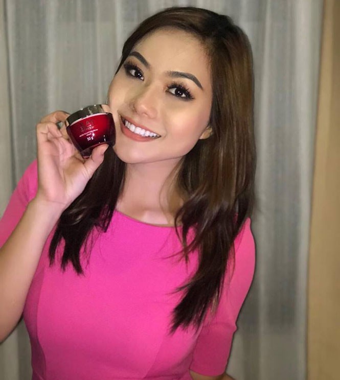 Đã mắt ngắm cô bạn gái nổi tiếng của tuyển thủ Malaysia - ảnh 5