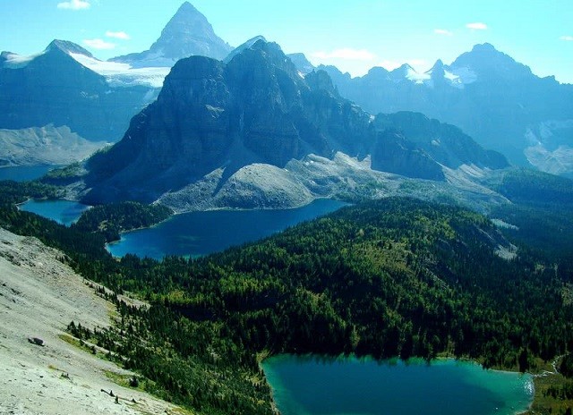 Những ngọn núi đẹp nhất thế giới - ảnh 3