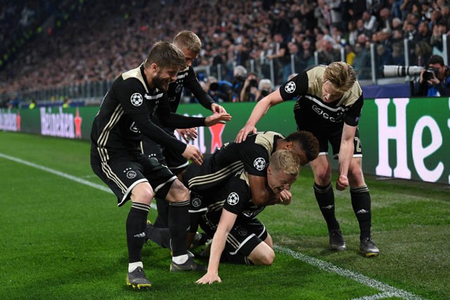 Đả bại Juve, Ajax lập nên hàng loạt kỳ tích - ảnh 1