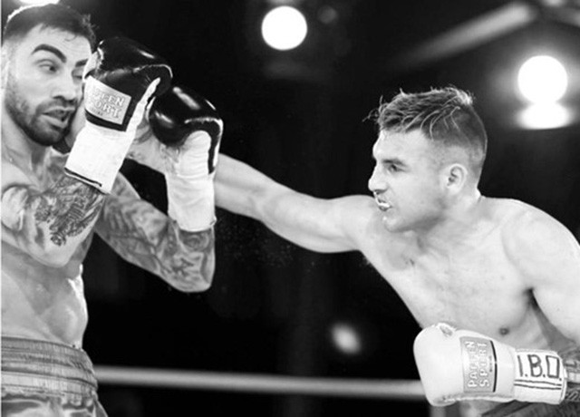 Võ sỹ boxing tử vong vì bị đấm ngất trên sàn đấu, tụ máu não - ảnh 1