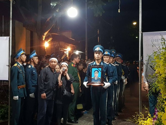 Quê nhà khắc khoải đón liệt sĩ phi công Phạm Giang Nam - ảnh 7
