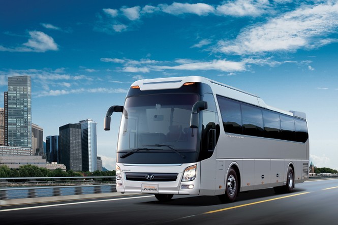 Hyundai Universe thế hệ mới ra mắt ở Việt Nam - ảnh 1