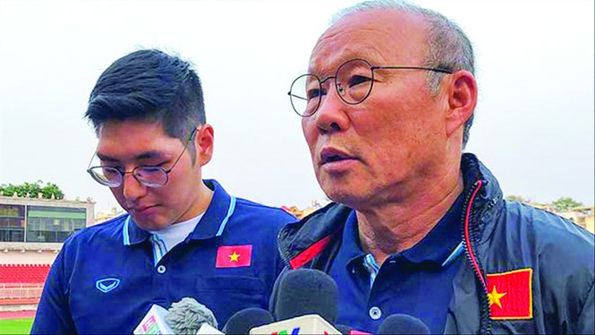Ông Park tính phương án thay thế Văn Hậu ở đội U23 Việt Nam - ảnh 1