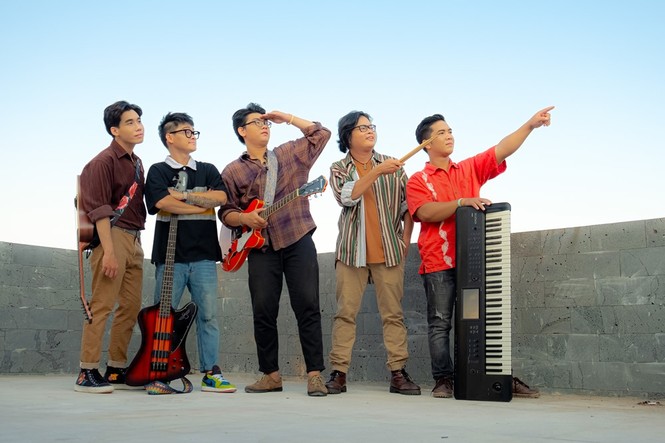WHEE! - Ban nhạc tân binh chăm chỉ nhất mùa dịch COVID-19 - ảnh 2