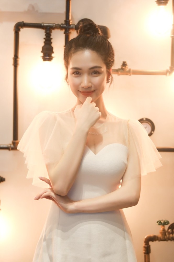 Hoà Minzy bật
