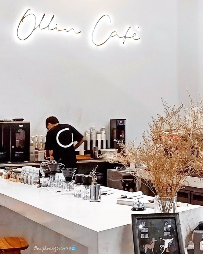 Ngất ngây với những thiên đường café “trắng tinh” và “đen tuyền” ở Sài Gòn - ảnh 6
