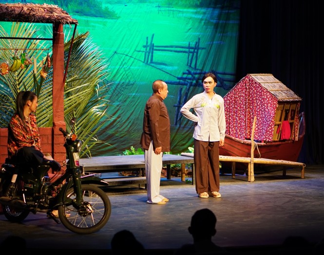 Vào vai mẹ nuôi của Nam Thư, Minh Dự