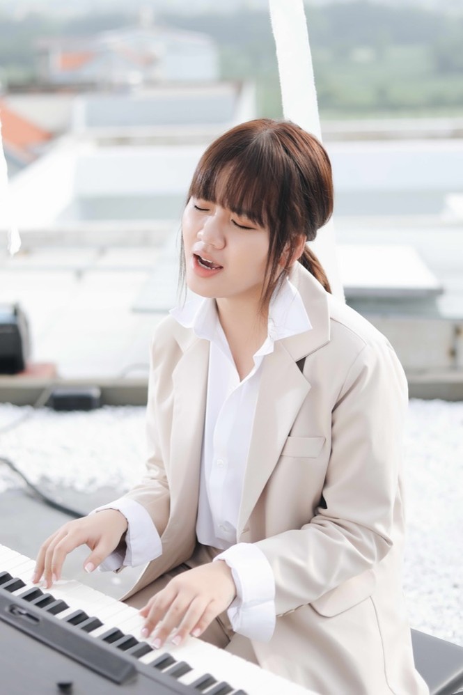 Tân binh 17 tuổi được K-ICM giới thiệu trong tiệc sinh nhật debut với ca khúc đầy da diết - ảnh 2