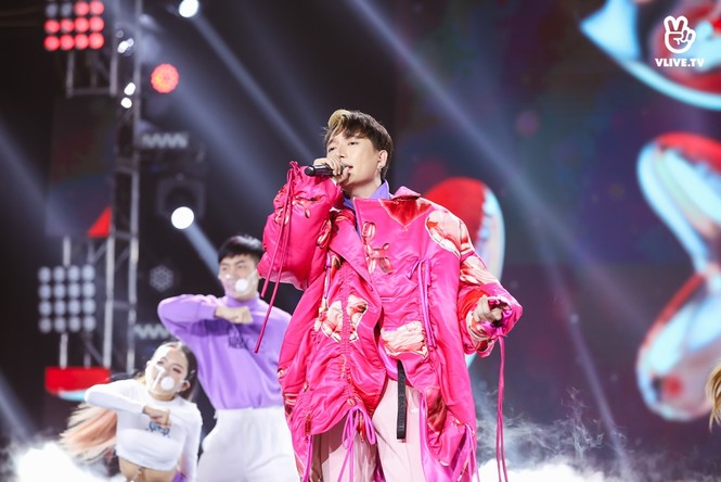 S.T Sơn Thạch hoãn phát hành MV nhưng vẫn giữ lời hứa diễn live ca khúc mới tặng fan - ảnh 5