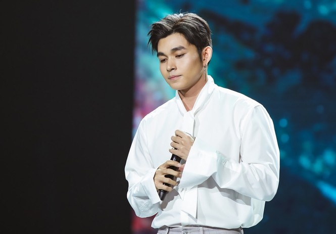 S.T Sơn Thạch hoãn phát hành MV nhưng vẫn giữ lời hứa diễn live ca khúc mới tặng fan - ảnh 4