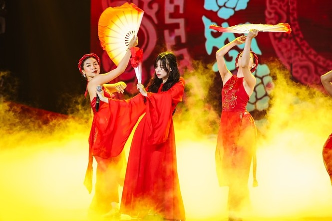 S.T Sơn Thạch hoãn phát hành MV nhưng vẫn giữ lời hứa diễn live ca khúc mới tặng fan - ảnh 6