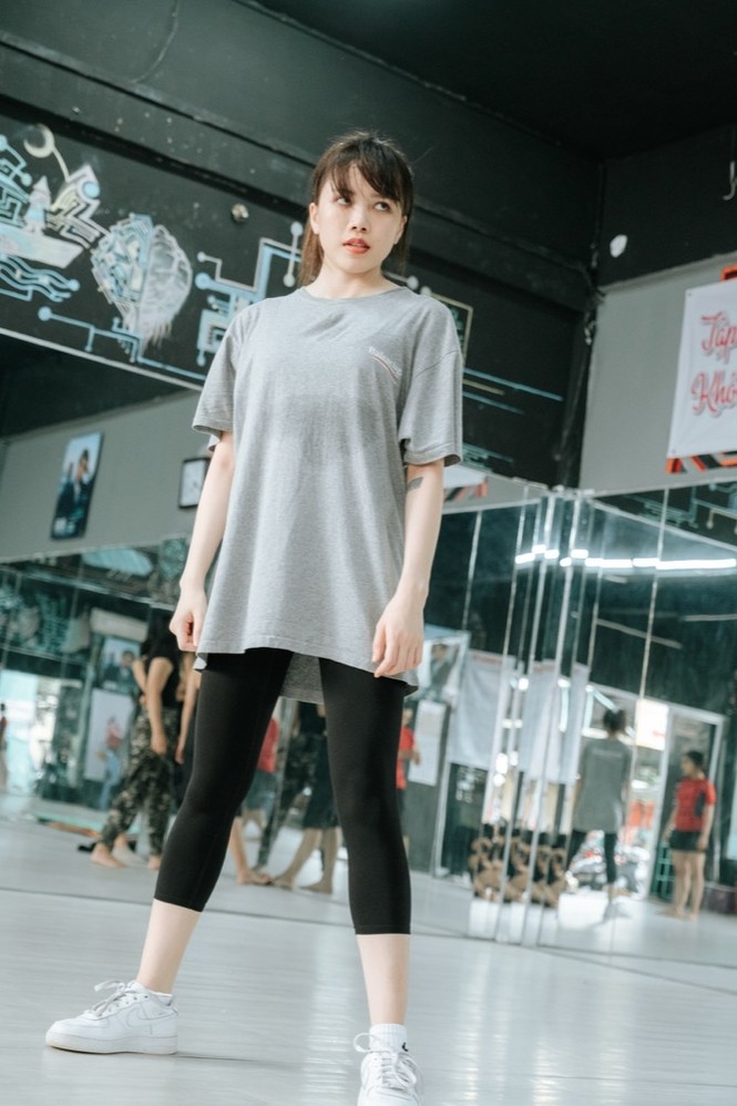 Thiều Bảo Trâm bị đánh tơi tả trong hậu trường chuẩn bị cho sản phẩm trở lại đầy gai góc - ảnh 3